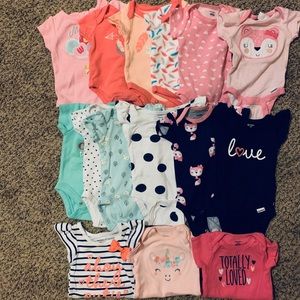 Baby girl clothes (0-3months)